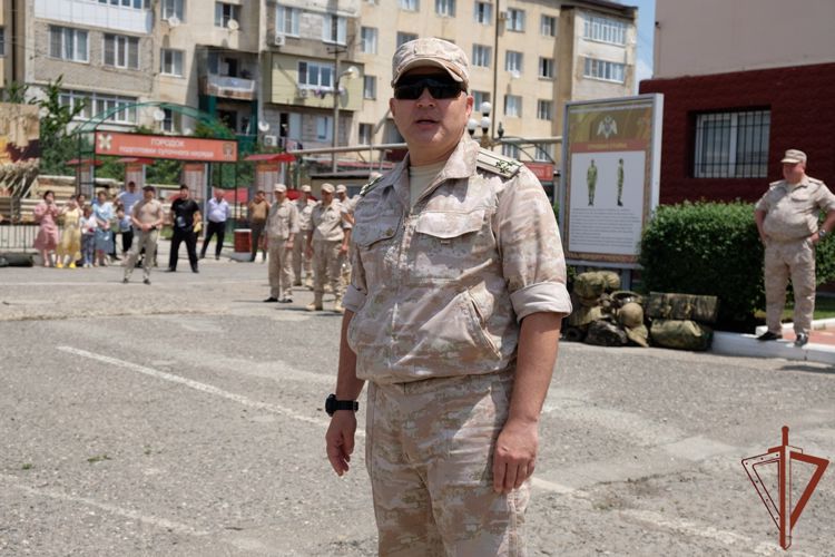 В Махачкале встретили росгвардейцев - участников специальной военной операции