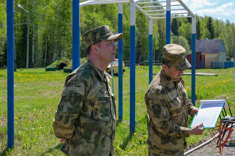 Учебно-методический сбор руководящего состава Уральского округа Росгвардии проходит в Екатеринбурге