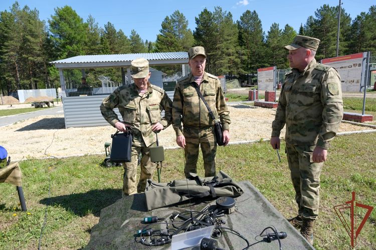 Учебно-методический сбор руководящего состава Уральского округа Росгвардии проходит в Екатеринбурге