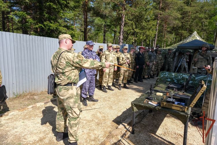 Учебно-методический сбор руководящего состава Уральского округа Росгвардии проходит в Екатеринбурге