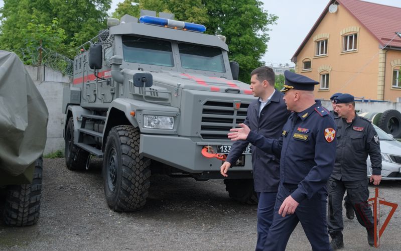 Губернатор Калининградской области посетил расположения спецподразделений Росгвардии