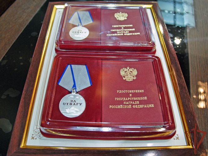 Росгвардейцам - участникам спецоперации в Хакасии вручили госнаграды