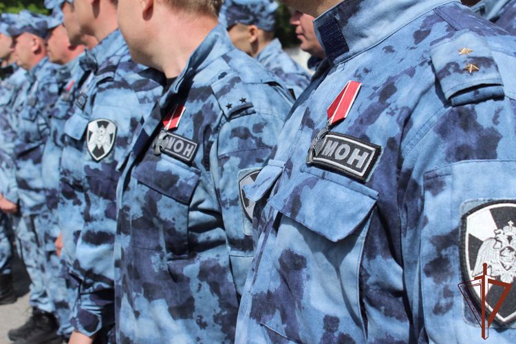 Госнаграды вручены в Кузбассе росгвардейцам-участникам спецоперации