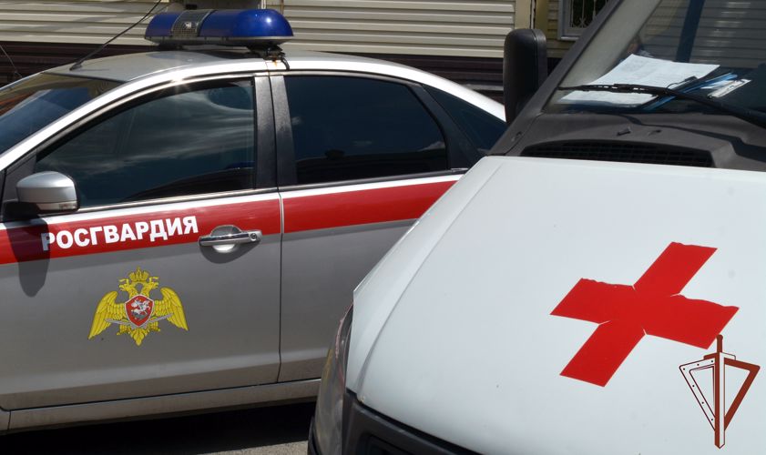  В Ростове-на-Дону росгвардейцы своевременно помогли мужчине с ухудшением самочувствия