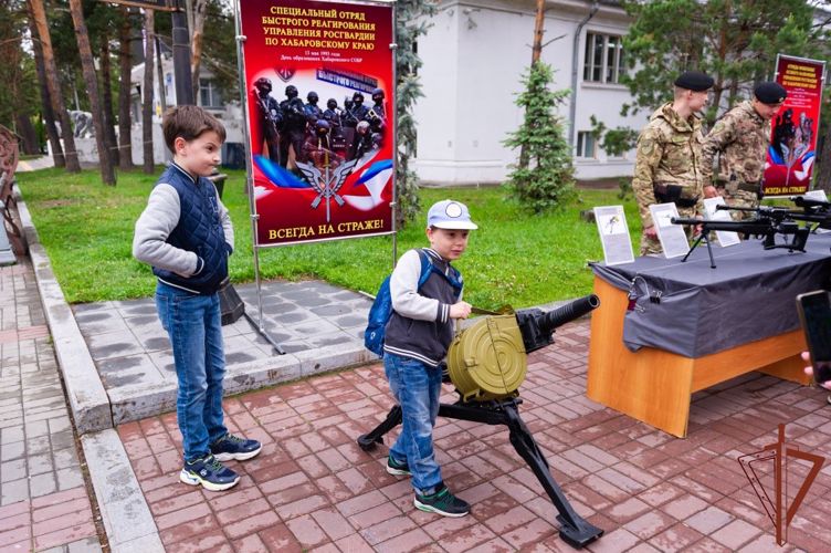 Росгвардия представила передовые технологии в сфере безопасности на выставке в Хабаровске