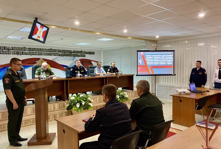 Росгвардейцам-участникам спецоперации вручены госнагарды в Волгограде