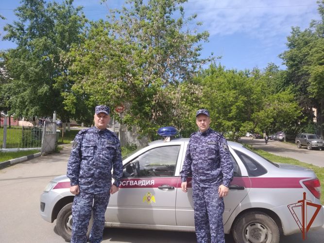 Патруль Росгвардии задержал в Нижнем Новгороде двух мужчин,  угрожавших расправой медработникам
