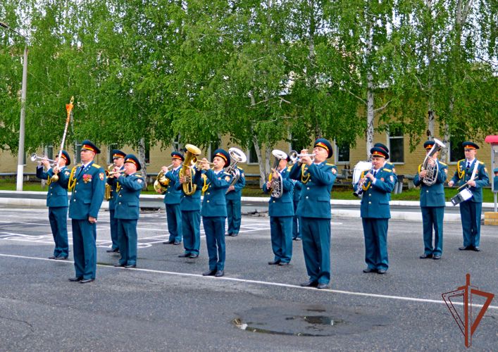 Накануне Дня России в снежинском полку Росгвардии состоялась церемония принятия присяги