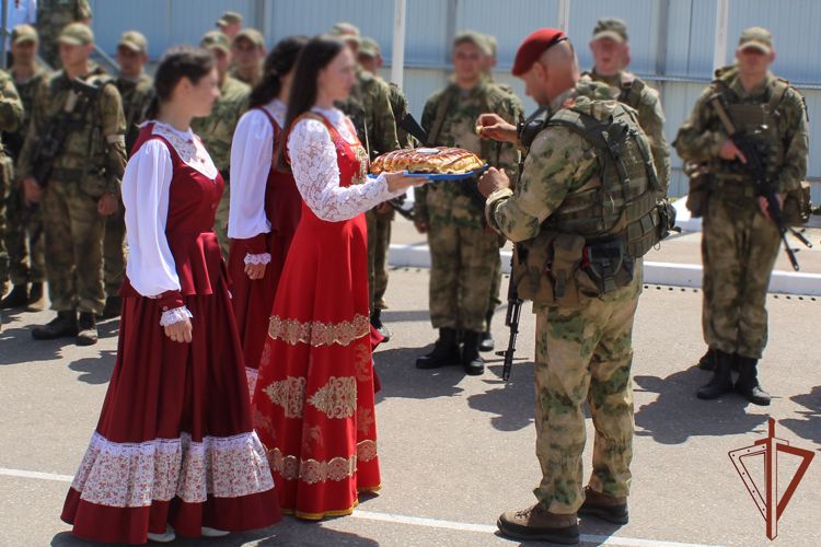 В Керчи встретили военнослужащих, выполнявших задачи специальной военной операции
