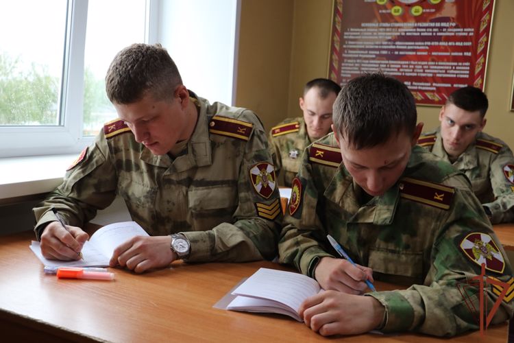 Курсанты Пермского военного института Росгвардии приступили к учебной практике в Уральском округе