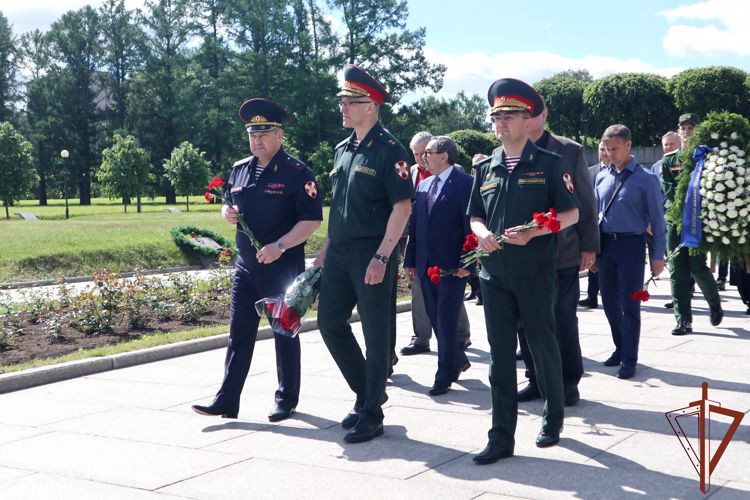  В посвящённых Дню памяти и скорби мероприятиях приняли участие росгвардейцы Северо-Западного округа