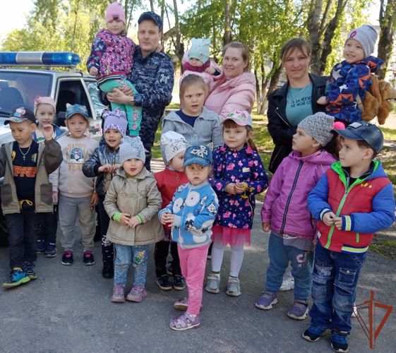 Росгвардия на Урале провела мероприятия, посвящённые Международному дню защиты детей 
