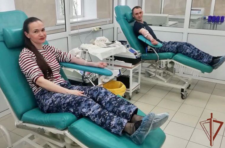 В Международный день защиты детей росгвардейцы провели тематические мероприятия для юных сибиряков