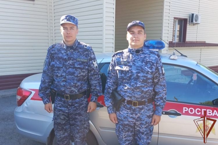 Трёхлетнему ребенку помогли вернуться домой росгвардейцы в Красноярском крае