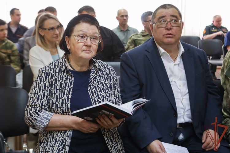 В центральном аппарате Росгвардии состоялась презентация второго издания книги «Отряд специального назначения «Русь»