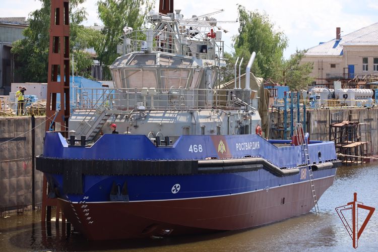 Торжественная церемония спуска на воду судна для Росгвардии состоялась в Татарстане