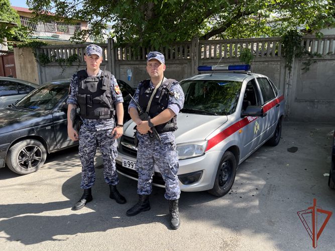 Сотрудники Росгвардии обеспечили правопорядок во время празднования Дня города в Симферополе