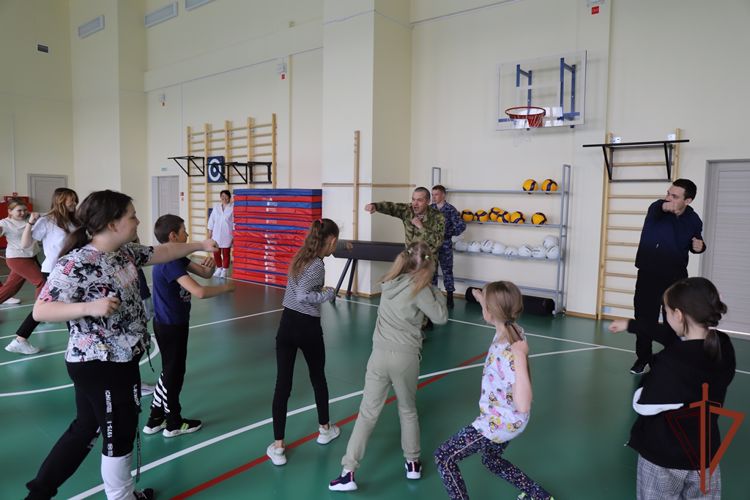 На Урале проходят мероприятия всероссийского ведомственного проекта «Каникулы с Росгвардией»