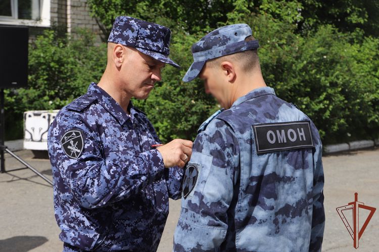 Награды росгвардейцам - участникам спецоперации вручили в Пермском крае 