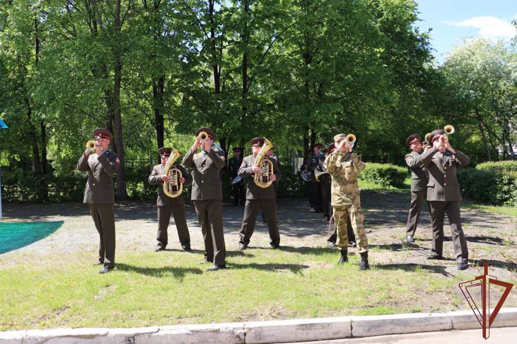 Росгвардия на Урале провела мероприятия, посвящённые Международному дню защиты детей 
