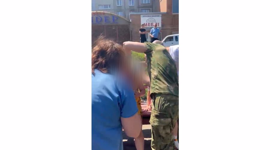 Росгвардейцы из Чечни оказали медпомощь пострадавшим в ДТП в Луганской области