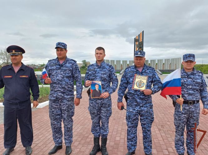 Военнослужащие и сотрудники  подразделений Управления Росгвардии по Челябинской области провели ряд мероприятий, посвященных Дню России по всему Южному Уралу