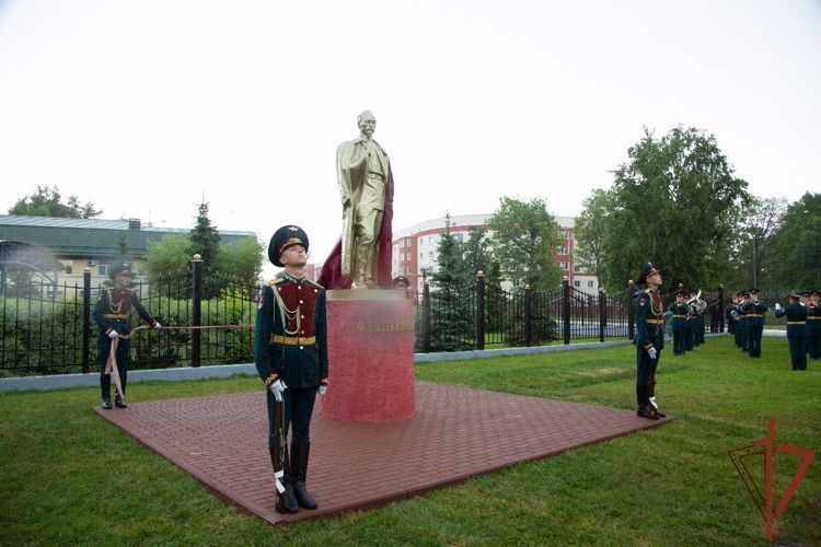 Отдельная дивизия оперативного назначения имени Ф.Э. Дзержинского отмечает 98 лет со дня образования