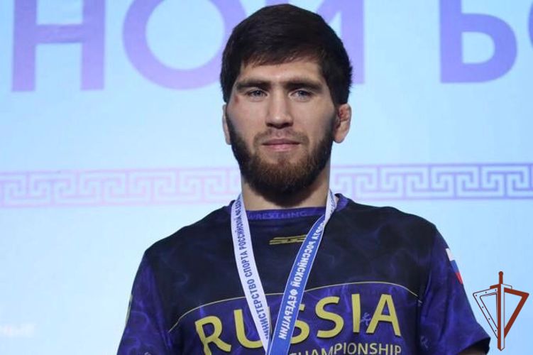  Спортсмен из Росгвардии стал чемпионом страны по вольной борьбе