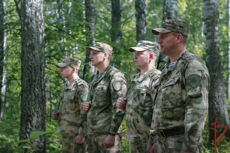 Военнослужащие Росгвардии приняли участие в экспедиции к местам гибели советских летчиков-героев Второй мировой войны