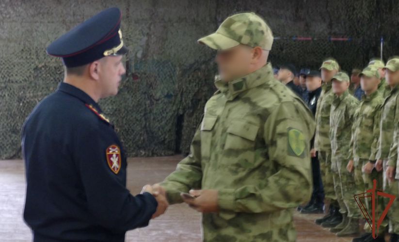Госнаграды вручили в Омске росгвардейцам – участникам спецоперации