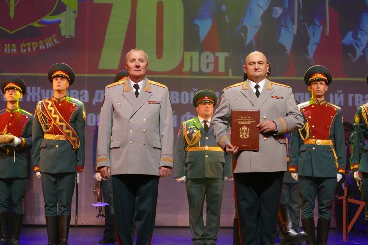 Северскому соединению Росгвардии вручено Боевое знамя