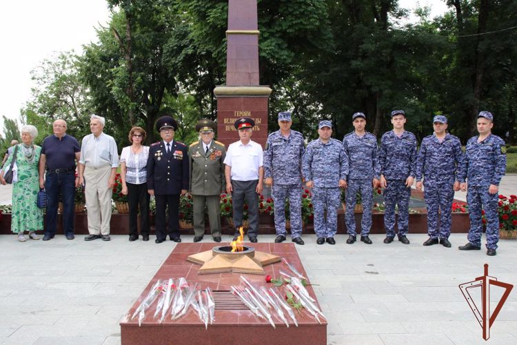 На Северном Кавказе Росгвардия приняла участие в мероприятиях, посвященных Дню памяти и скорби