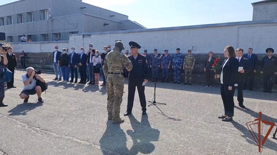 Бойцы Росгвардии вернулись в Югру после выполнения задач по защите мирного населения Донбасса (видео)
