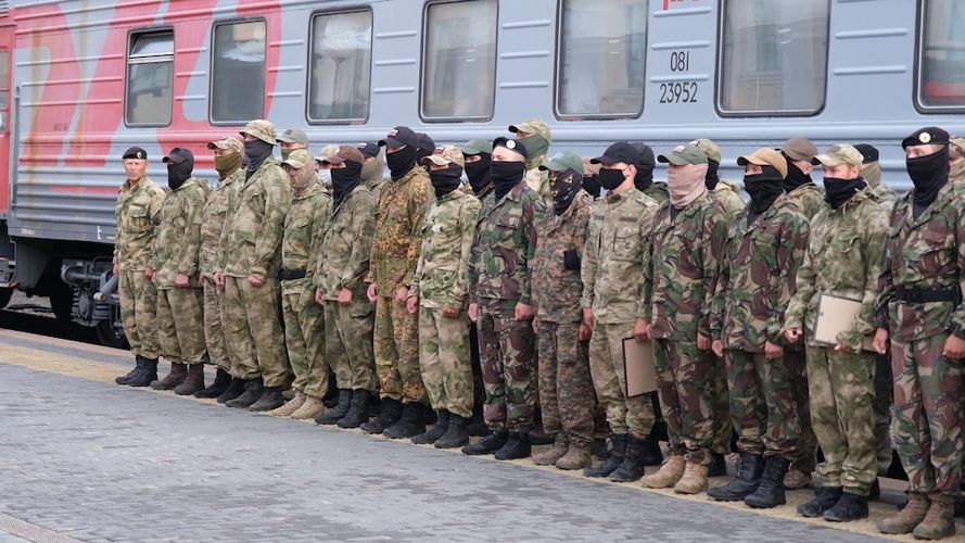 Сотрудники Росгвардии, принимавшие участие в специальной военной операции, прибыли в Екатеринбург 