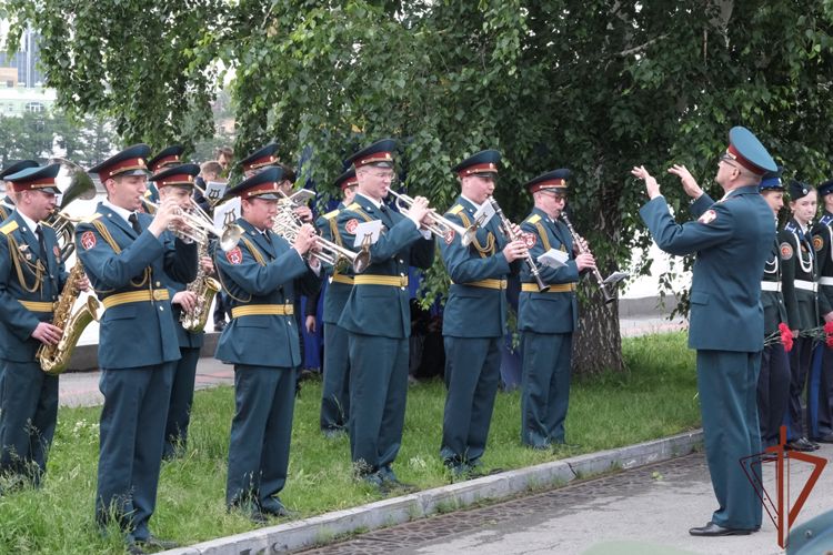 Представители Уральского округа Росгвадии приняли участие в памятных мероприятиях, посвященных Дню памяти и скорби (видео)