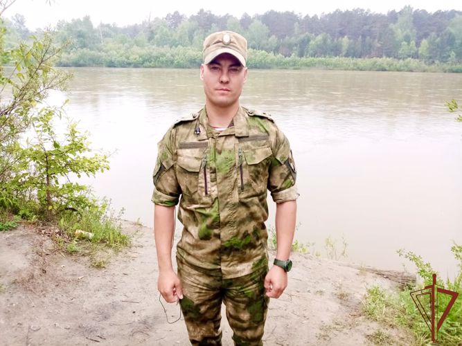 Военнослужащий Росгвардии спас утопающего ребенка в Ангарске