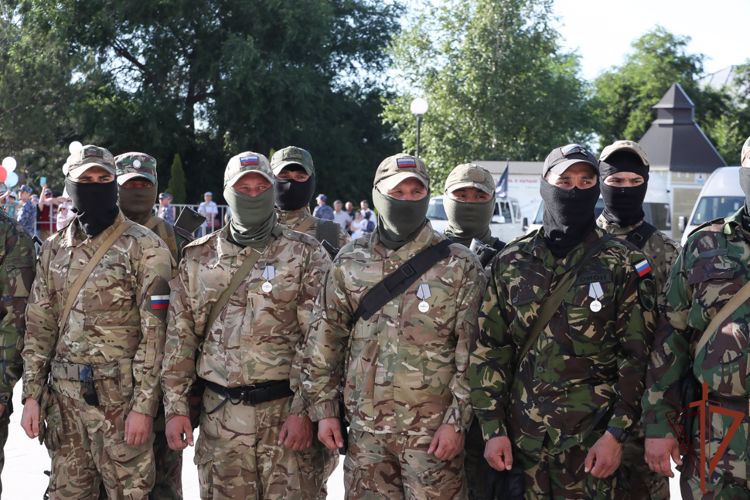Росгвардейцы вернулись из районов проведения спецоперации в Астрахань