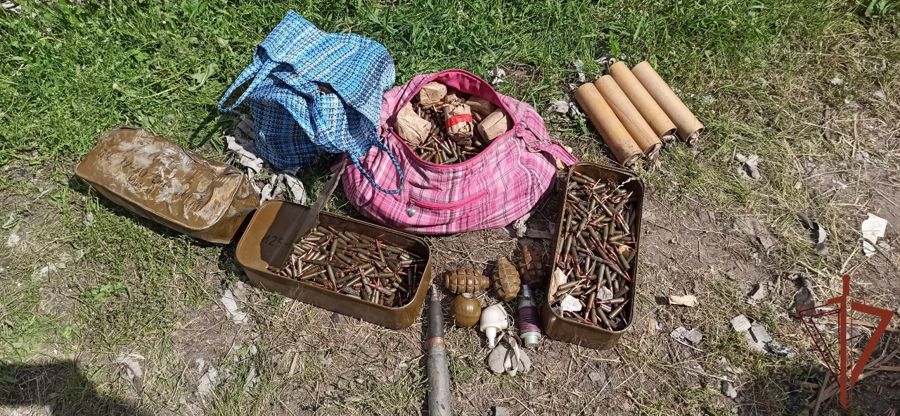 Росгвардейцы обнаружили крупные схроны вооружения противника в Луганской Народной Республике