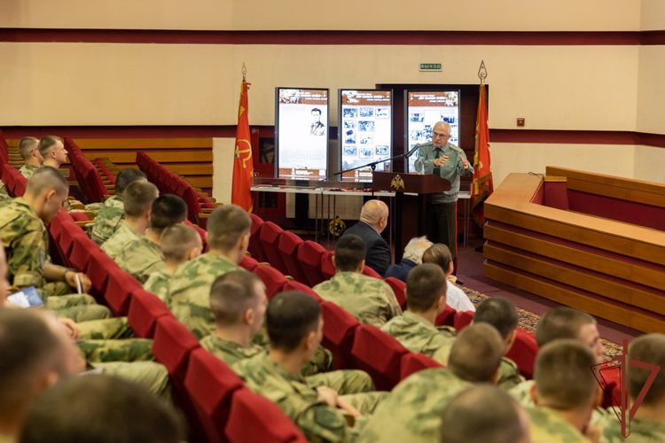 В клубе Центральной войсковой комендатуры Росгвардии прошла военно-историческая конференция 
