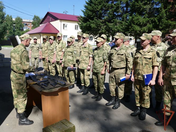 В Сибирском округе Росгвардии начался летний период подготовки 