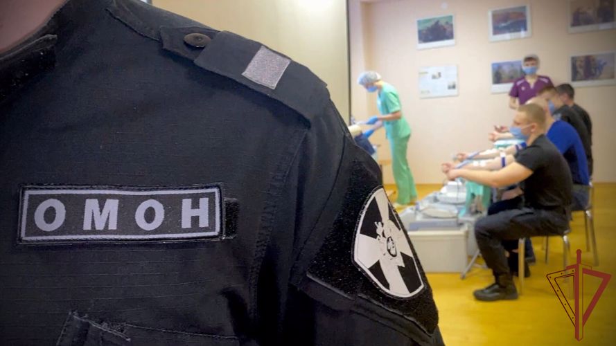 Спецназовцы Росгвардии стали донорами крови в Калининграде