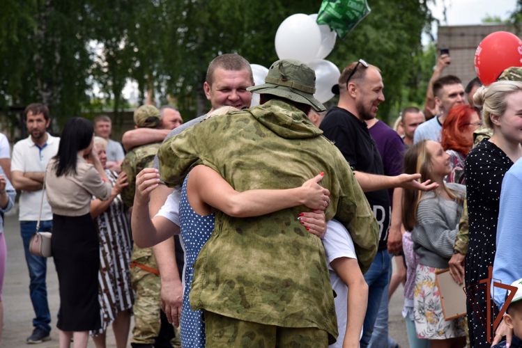  Росгвардейцы - участники специальной военной операции вернулись в Удмуртию