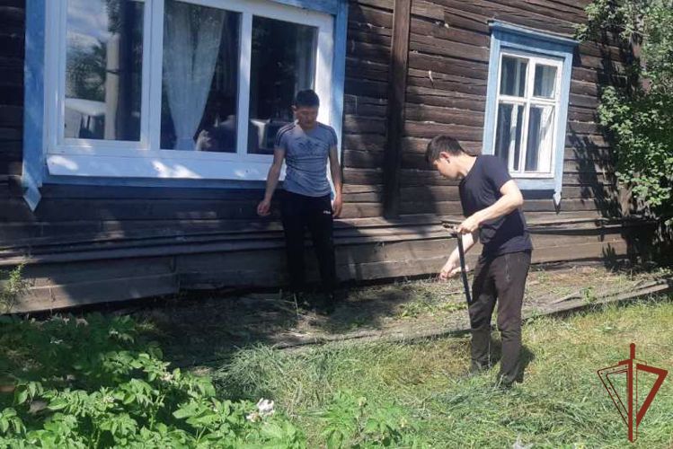 Росгвардейцы помогли ветерану Великой Отечественной войны в Бурятии