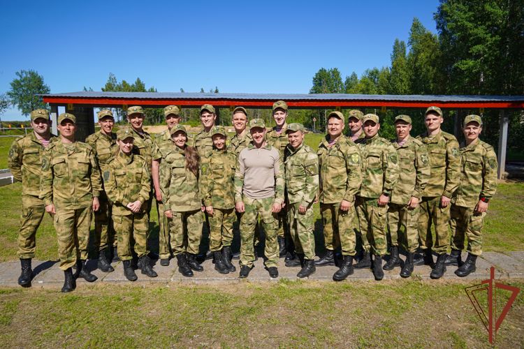 Военных спортсменов Северо-Западного округа Росгвардии познакомили с тактической стрельбой