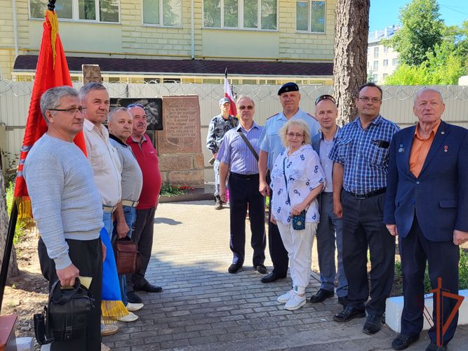 Военнослужащие и сотрудники Центрального округа Росгвардии принимают участие в памятных мероприятиях, приуроченных ко дню ветеранов боевых действий