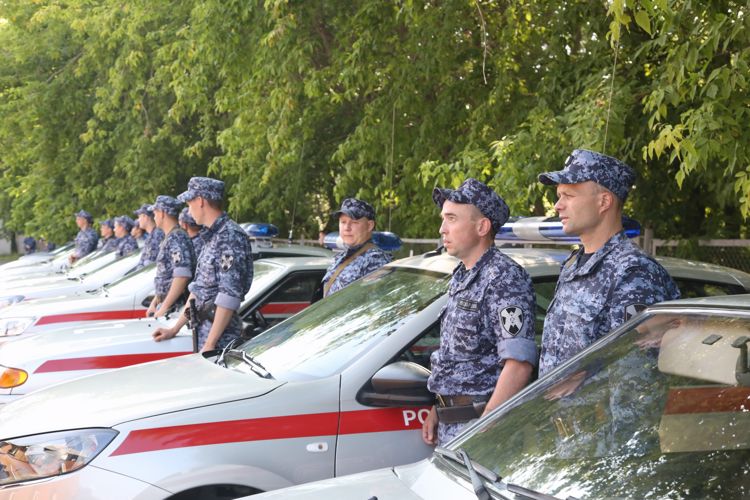 Росгвардейцы на Урале почтили память Героя России Магомеда Нурбагандова