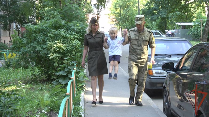 Росгвардейцы Центрального округа отпраздновали День семьи, любви и верности
