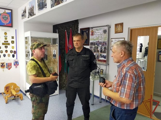 В День фотографа росгвардейцы на Урале поздравили мастеров-профессионалов и организовали онлайн-выставки (видео)