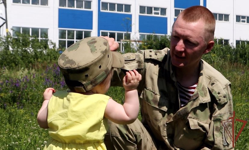 В Уральском округе Росгвардии проходят мероприятия, посвящённые Дню семьи (видео)