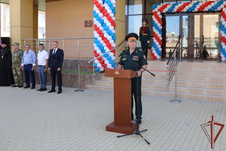 Новый военный городок открыл командующий Южным округом Росгвардии  в Краснодаре